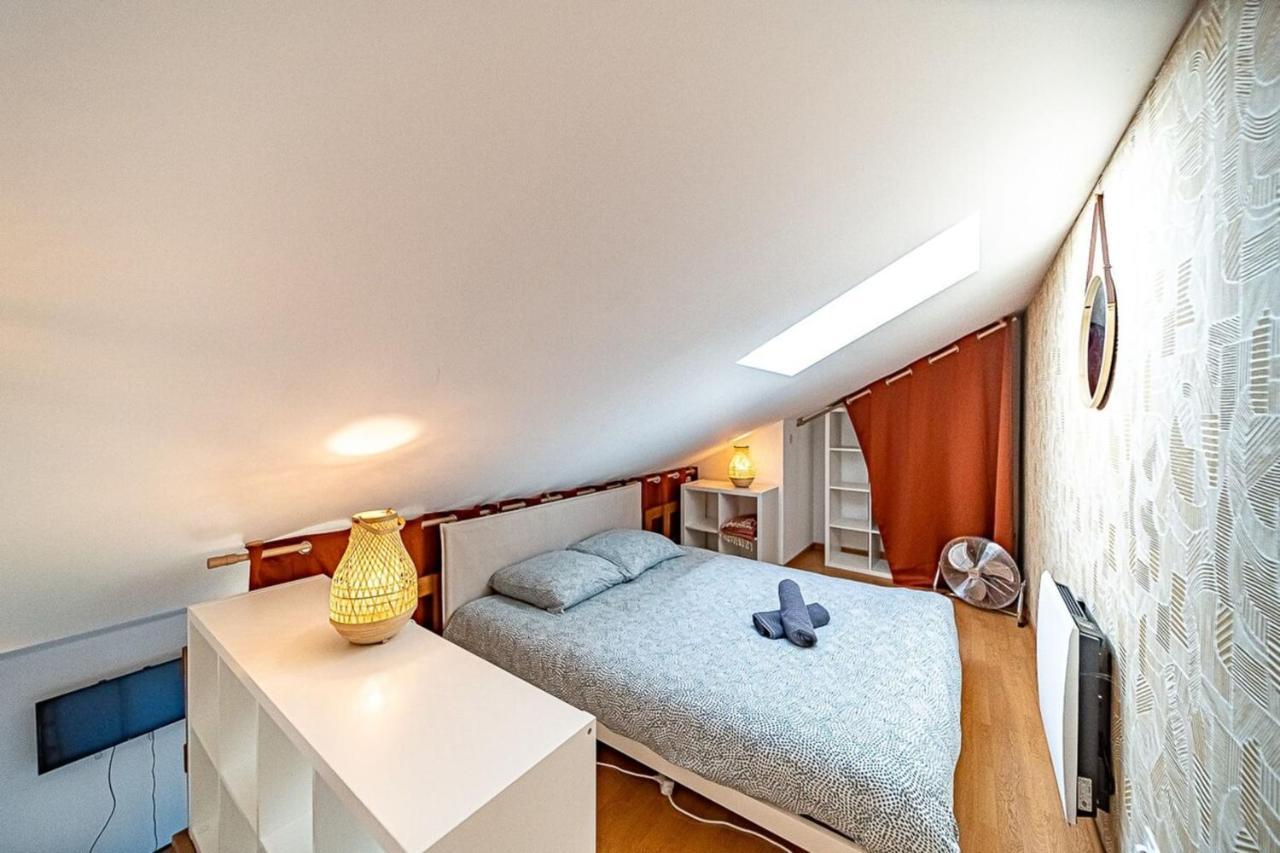 Apartment With Mezzanine Cusset District Villeurbanne Exteriör bild